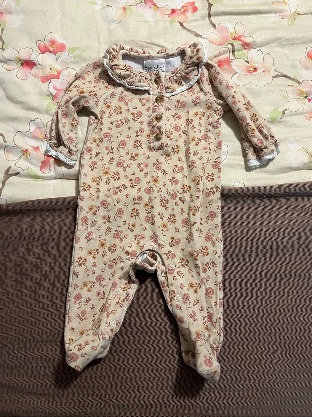 Nicole Miller NewYork Baby Girl Floral Sleeper Footie W Ruffles 3-6 months